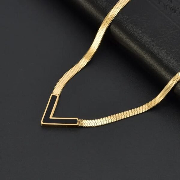 Flat Chain V Shape Locket