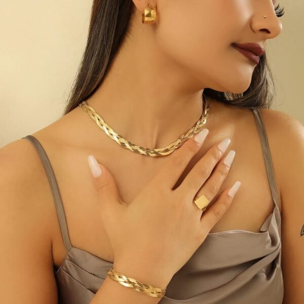 Luxury Braided Gold-Plated Chain Necklace - Image 3