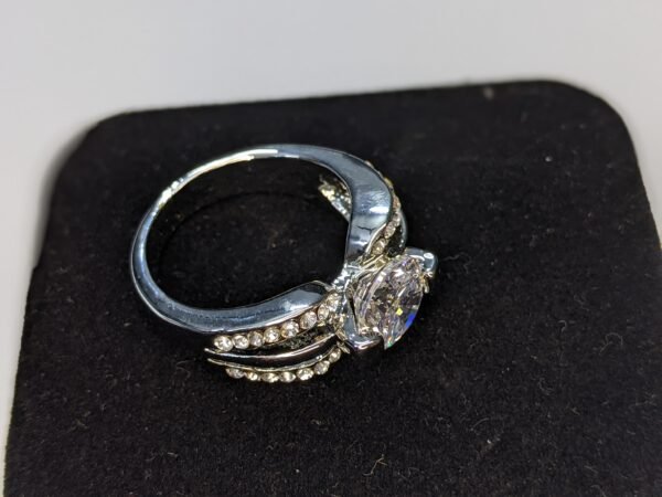 Silver Zircon Ring - Image 4