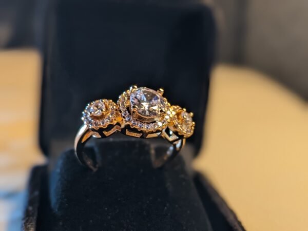 Lustre Royale Zircon Ring - Image 5