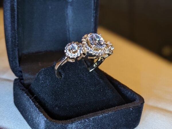 Lustre Royale Zircon Ring - Image 6