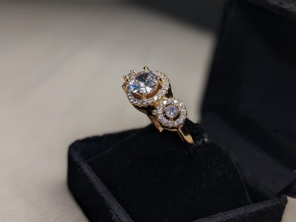 Lustre Royale Zircon Ring - Image 4