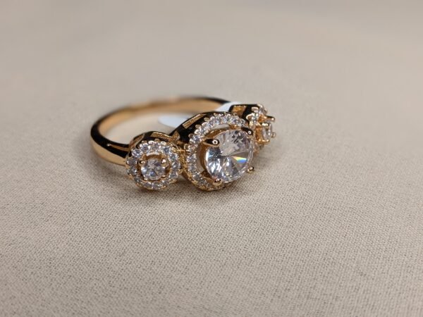 Lustre Royale Zircon Ring