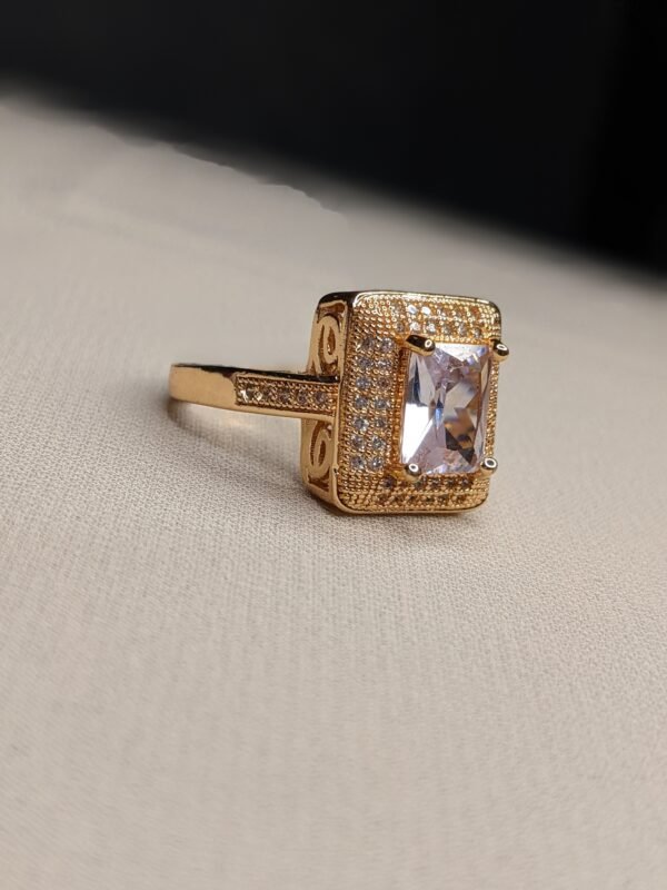 Royal Halo Zircon Ring