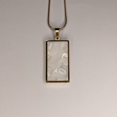 Elegant Double-Sided Reversible Pendant Necklace – Black Onyx & Mother of Pearl