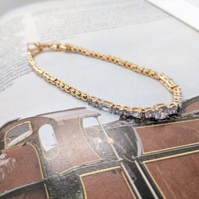 Elegant Zircon Bracelet – Timeless Sparkle