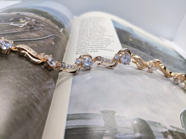 New Stylish Zircon Bracelet - Image 10