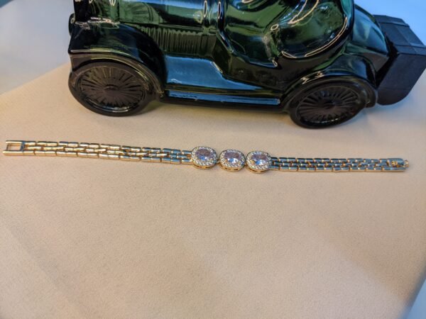 Exquisite Three Diamond Zircon Bracelet - Image 3