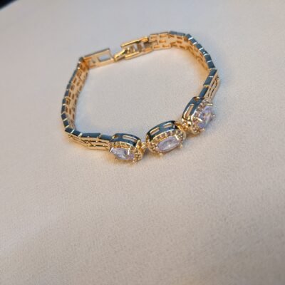 Exquisite Three Diamond Zircon Bracelet