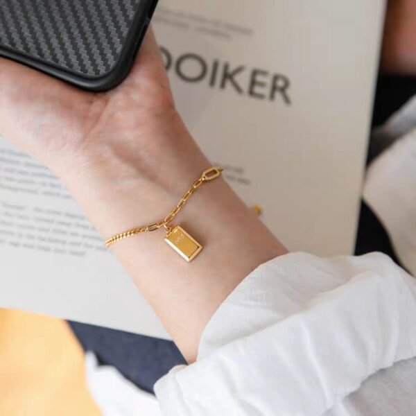 Luxe Gold Bar Bracelet - Image 2
