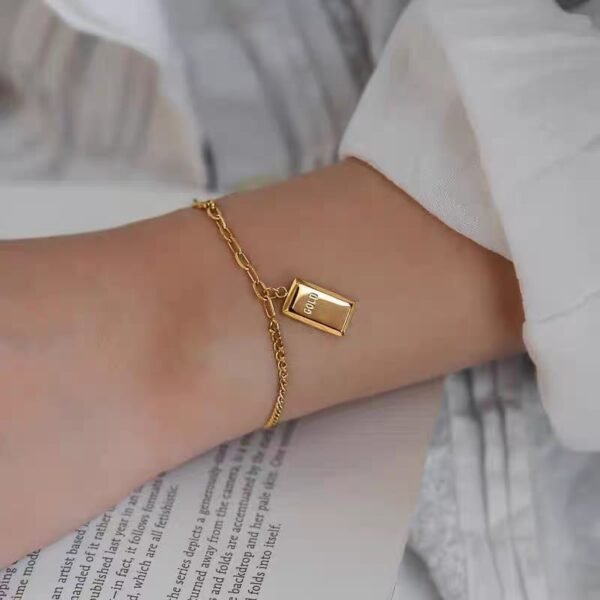 Luxe Gold Bar Bracelet - Image 6