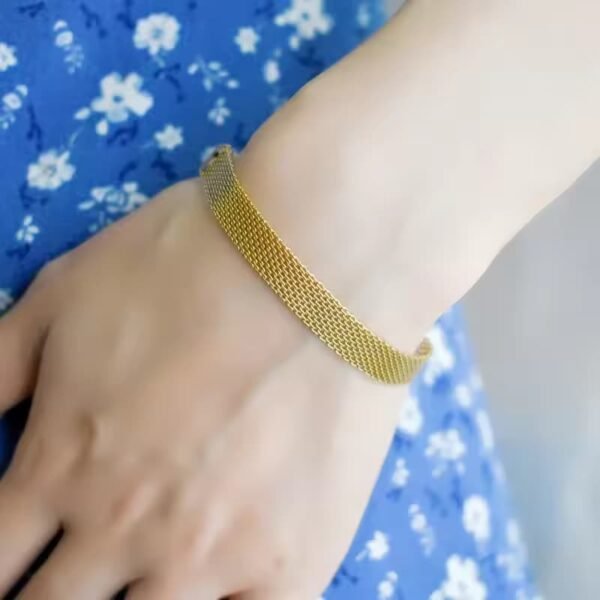 Luxury Gold Mesh Bracelet – Exclusive Edition - Image 3