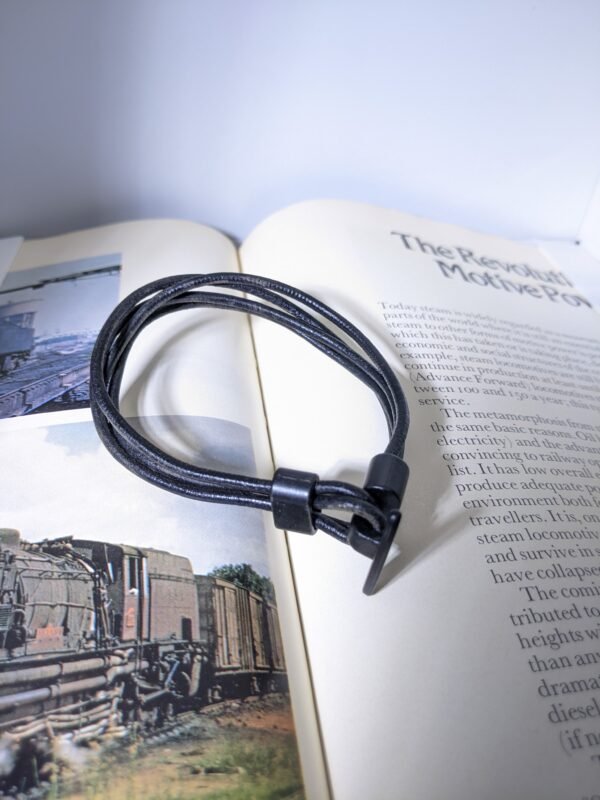 Minimal Leather Loop Cuff